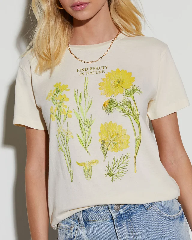 Find Beauty In Nature Graphic Tee