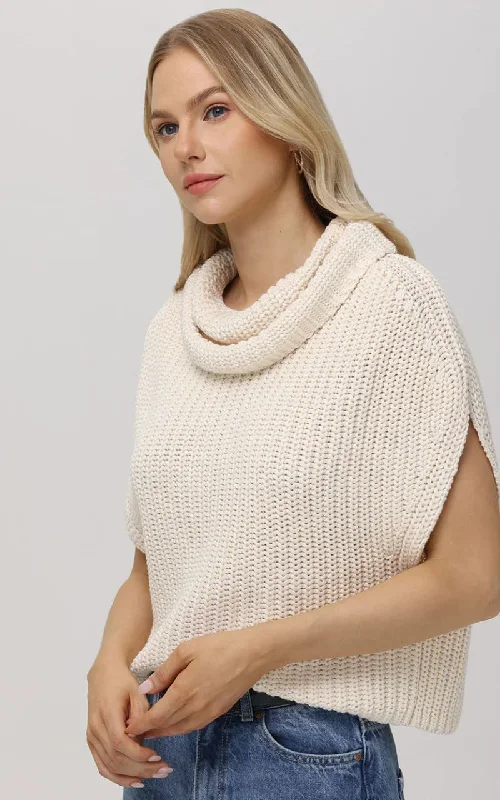 525 America - Cate Sleeveless Turtleneck Sweater in Cream