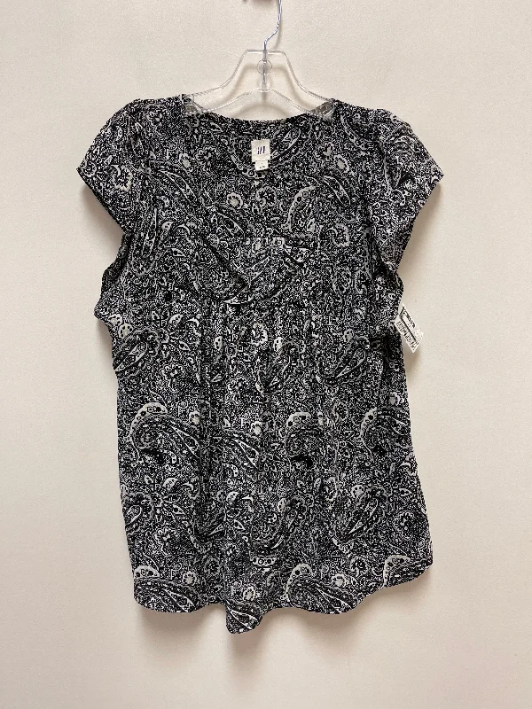 Top Short Sleeve By Gap In Black & Grey, Size: S