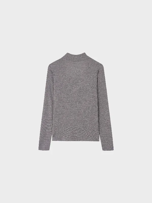 Textured Stretch Turtleneck-Grey