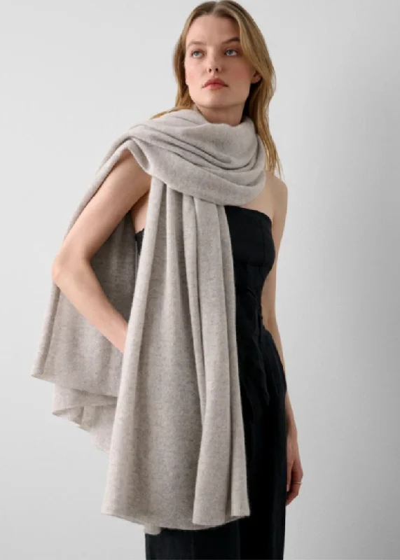 White + Warren | Cashmere Travel Wrap in Sandwisp Heather